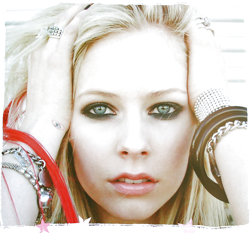 Avril Lavigne (non porn) #29126906