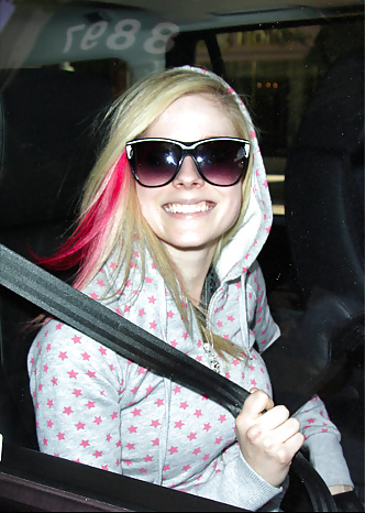 Avril Lavigne (non porn) #29126983