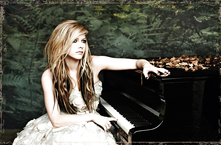 Avril Lavigne (non porn) #29127052