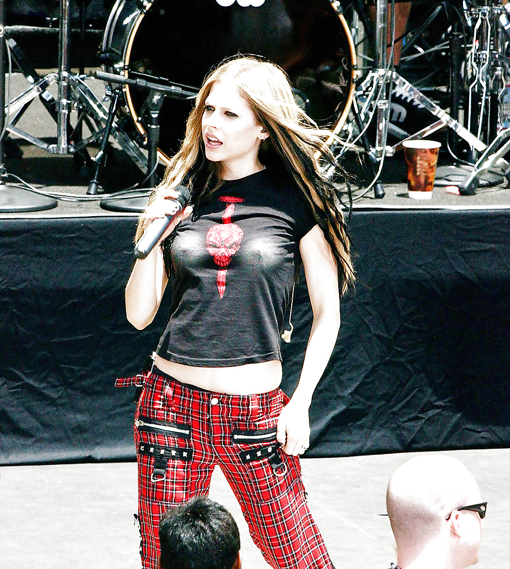 Avril Lavigne (non porn) #29127289