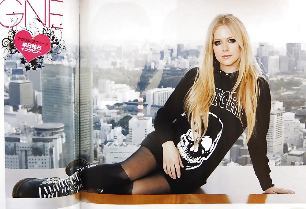 Avril Lavigne (non porn) #29127442