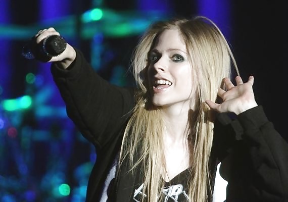 Avril Lavigne (non porn) #29127821