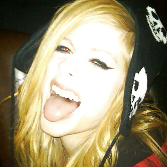 Avril Lavigne (non porn) #29128312