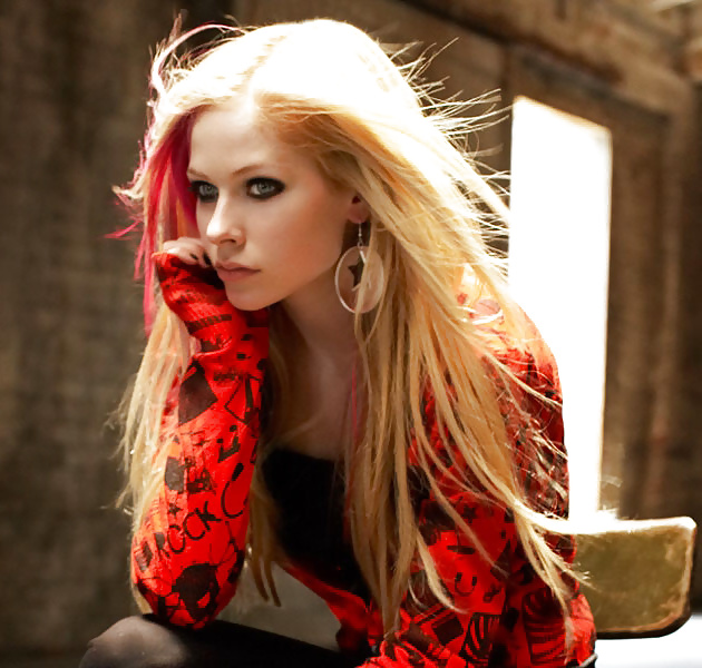 Avril Lavigne (non porn) #29128385