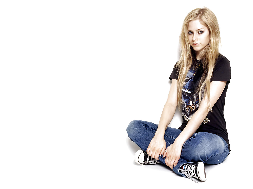 Avril Lavigne (non porn) #29128793