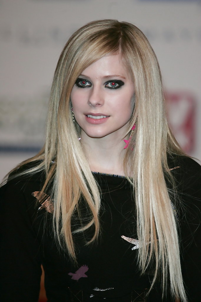 Avril Lavigne (non porn) #29128867