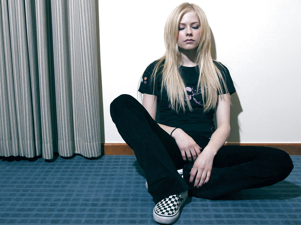 Avril Lavigne (non porn) #29128930