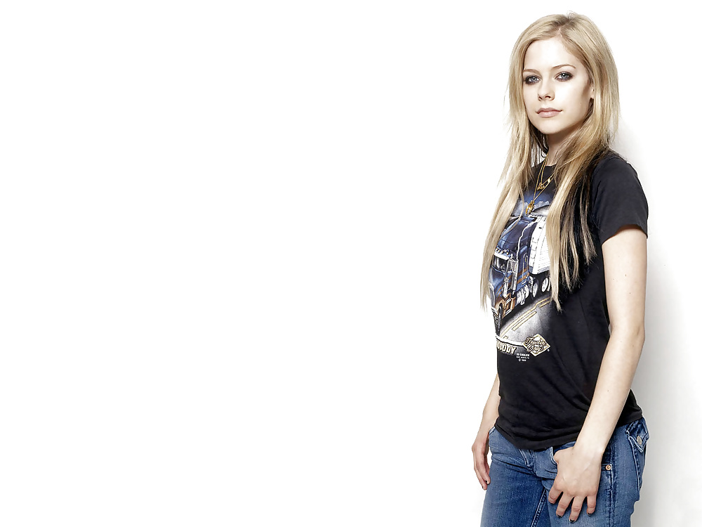 Avril Lavigne (non porn) #29129174