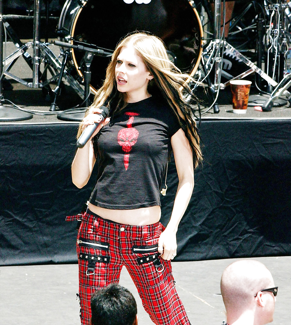 Avril Lavigne (non porn) #29129710