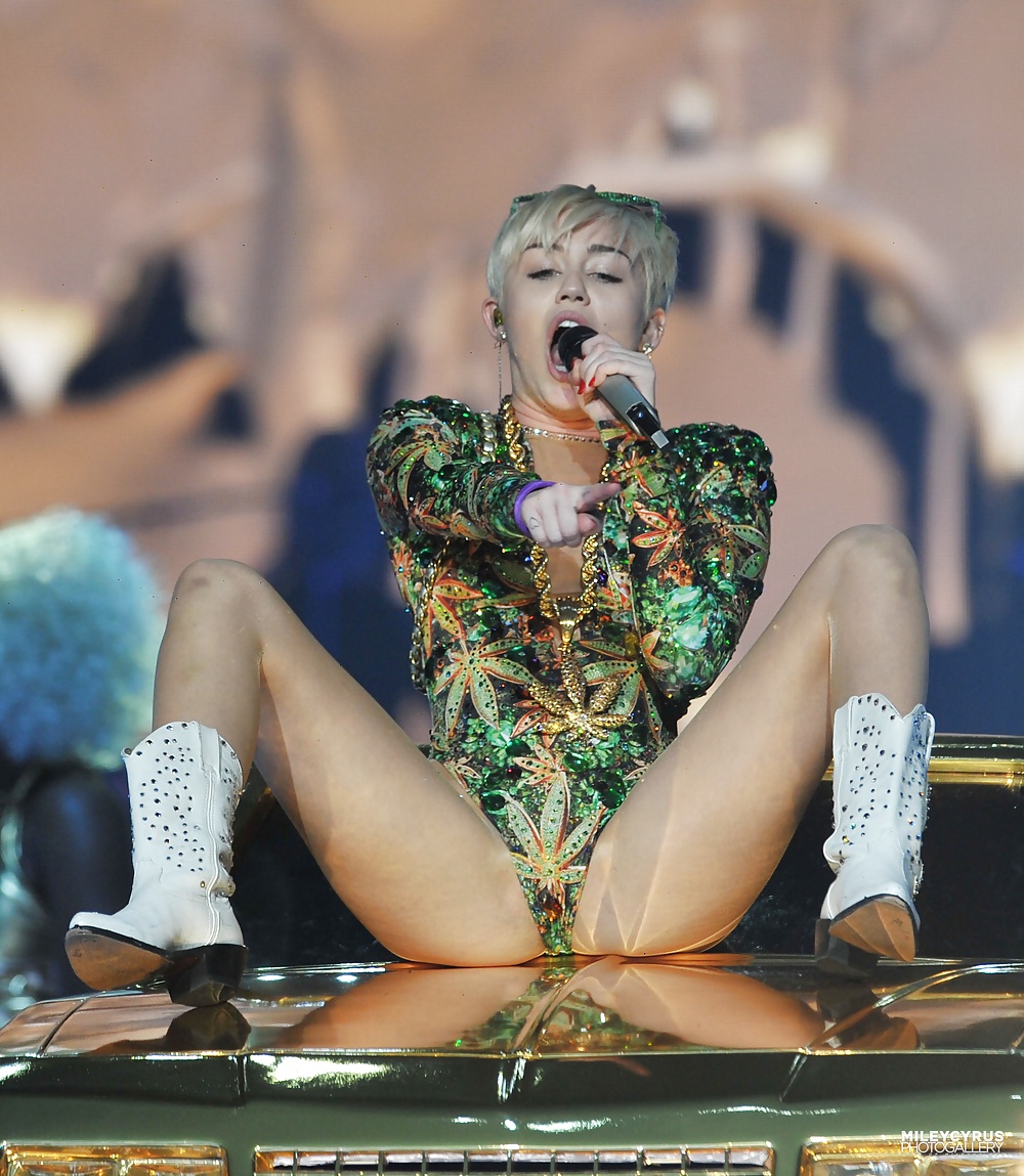 ¡Miley cyrus quiere su polla!
 #27403799