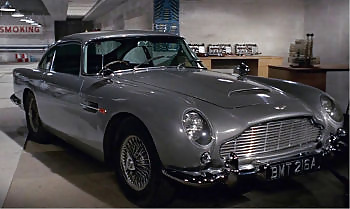 James Bond Aston-Martin #30500424
