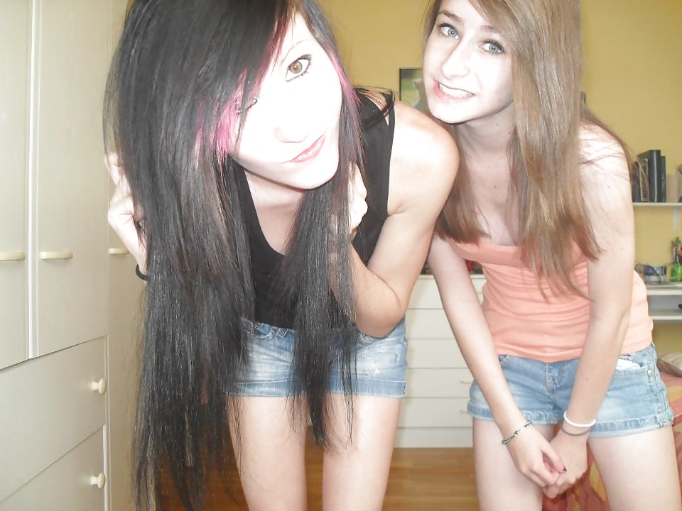 Moi et ma pote
 #26287628