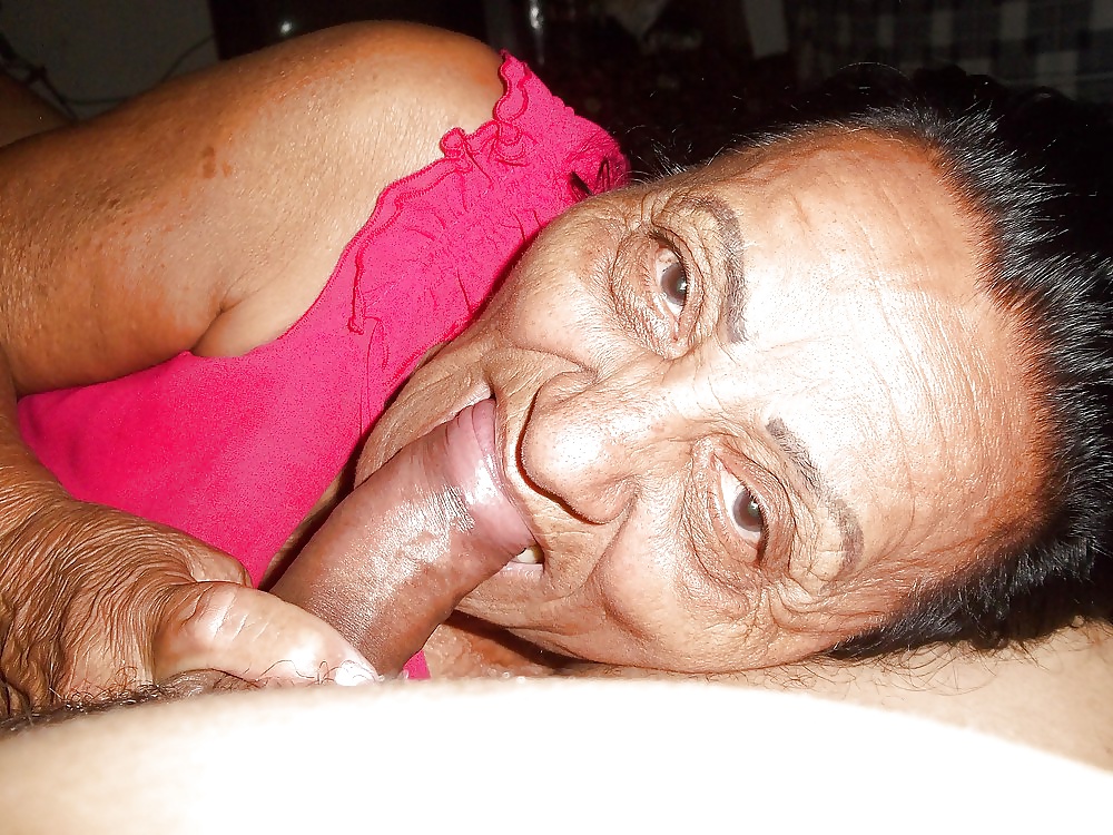 Abuela brasileña de ébano
 #27091312