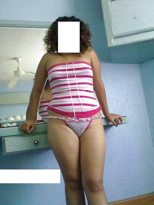 Latina Matures Montrant Son Cul Et Collants #24136707