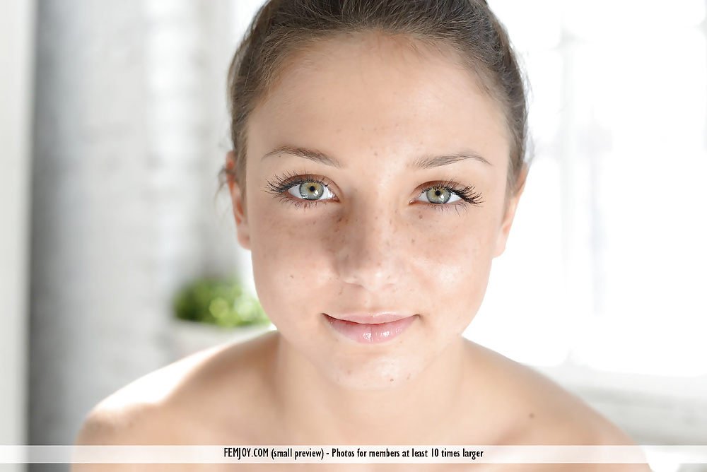 Teen nensi b 
 #28585428