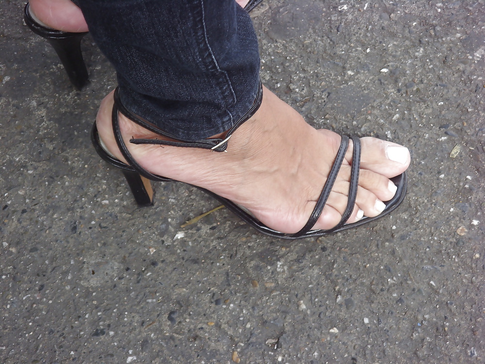 The sexy sandals and feet of  my neighbor #34822517
