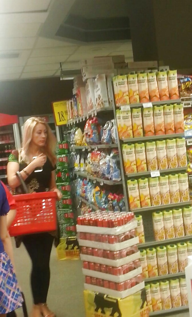 Spion Alt + Junge Supermarkt Rumänisch #27789844