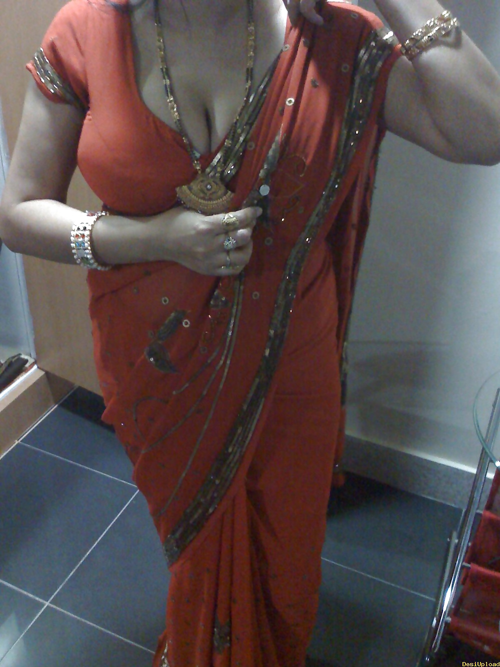 Femme Indienne Radhika Desi -Indian Porn Mis 9,5 #32313356