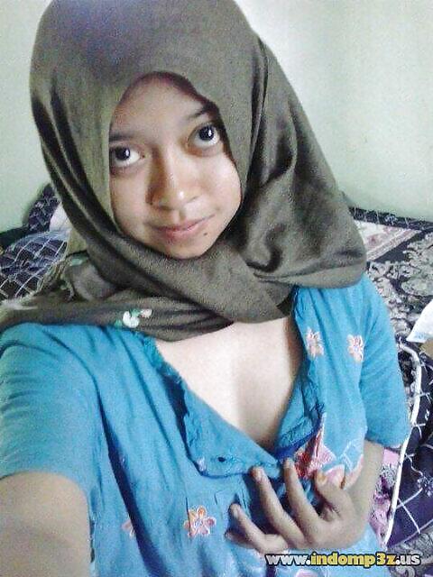 Tudung nakal 2
 #25748539
