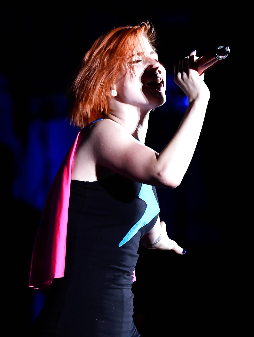 Hayley Williams Nous Pouvons Survivre Hq Sexy (ccm) #31381401