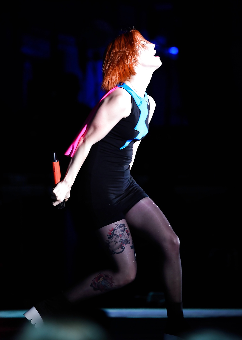 Hayley williams we can survive sexy hq (ccm)
 #31381403