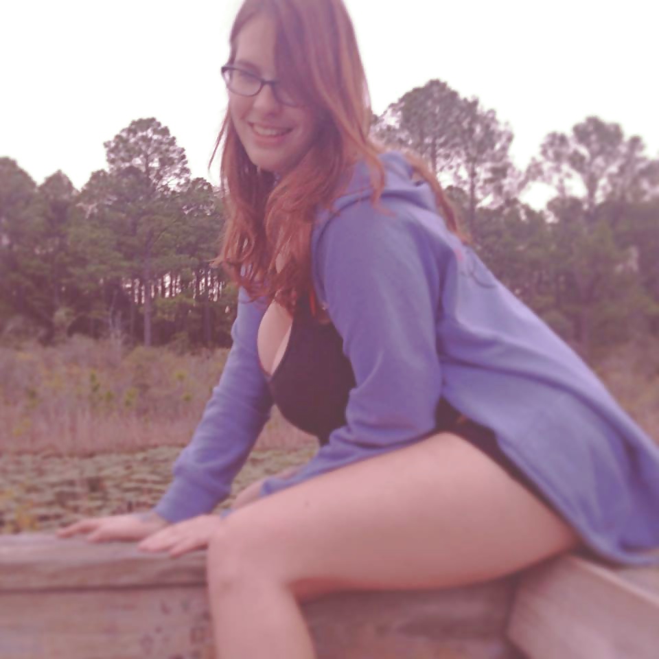 バストアップしたアメリカ人女性
 #26735358