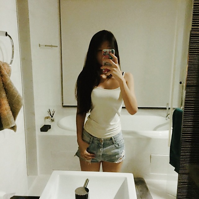 Chinese Busty Singapore Girl #39779167