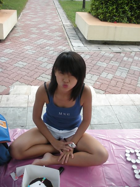Chinese Busty Singapore Girl #39779437