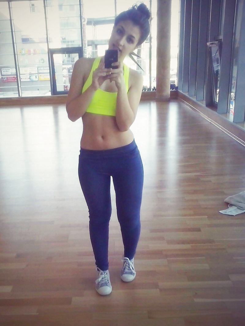 18歳の女の子
 #33763870