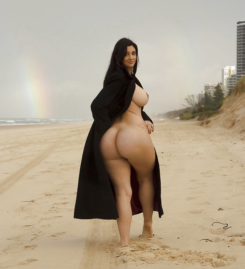 Thick big booty Muslim women #24376153