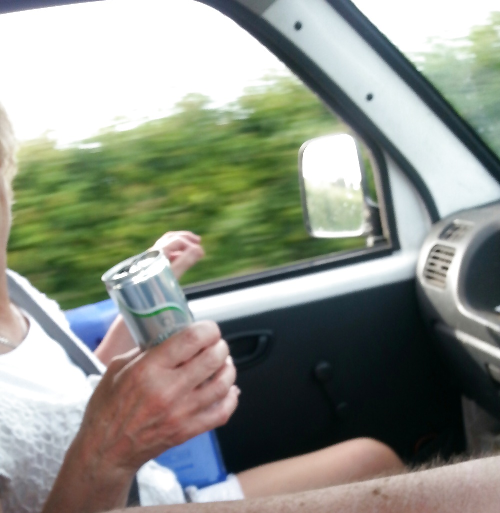 Kt & tt on the move #27979244