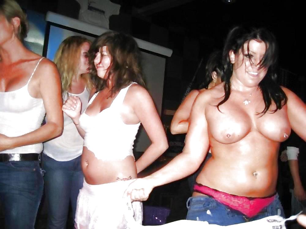 Party Girls Et Clignoteurs Publics #34242941