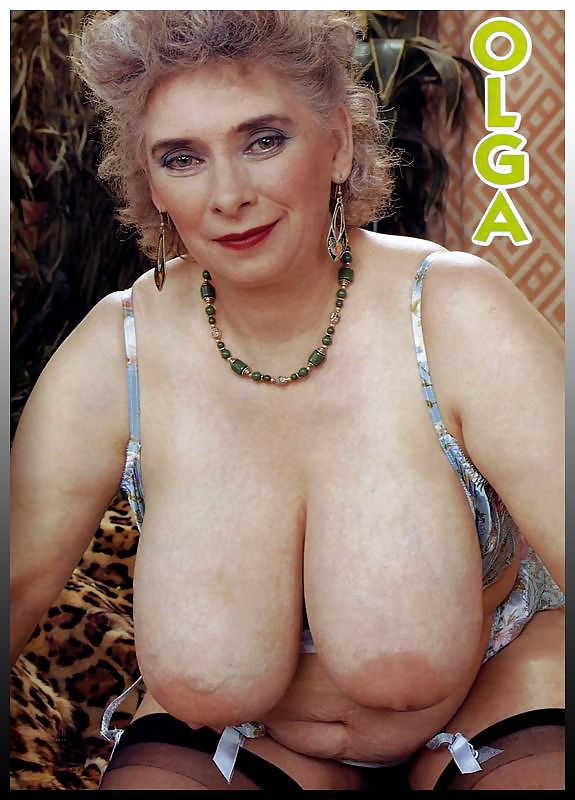 Olga: sexy nonnina francese con tette uhge 
 #37421264