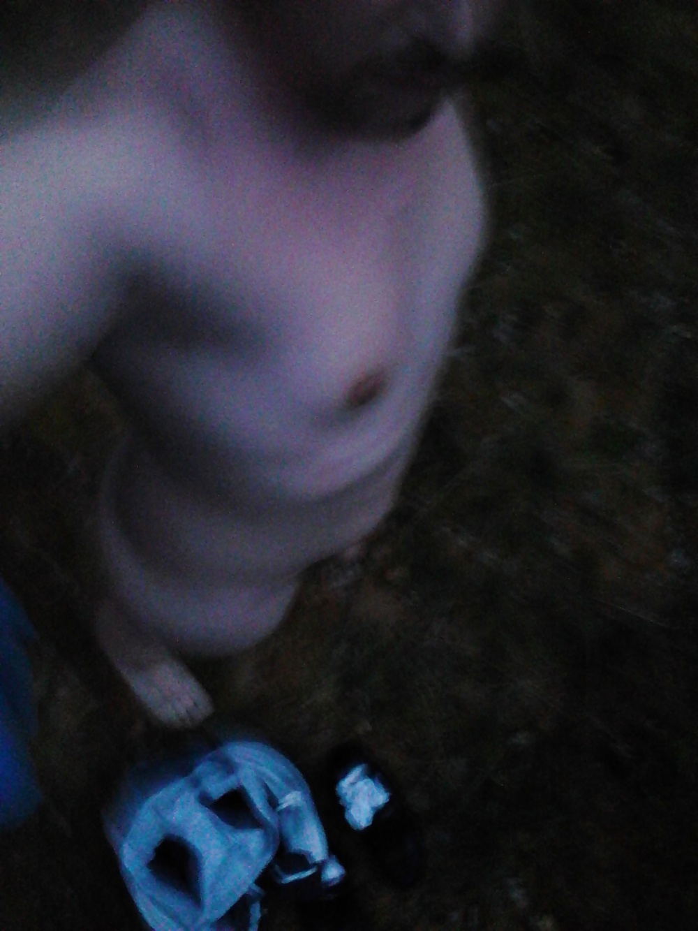 Moi nue dans les bois #33049490