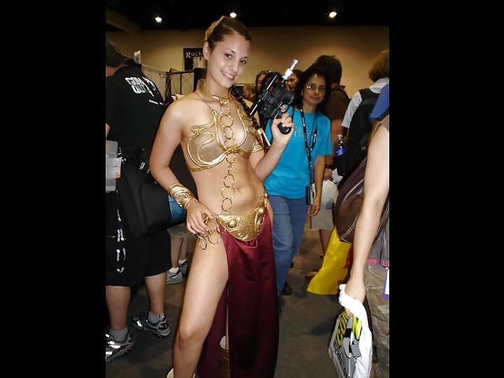 Star Wars Slave Leia Dressed and Undressed Gallery 1 #37388485