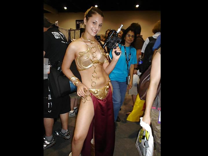 Star Wars Slave Leia Dressed and Undressed Gallery 1 #37388485