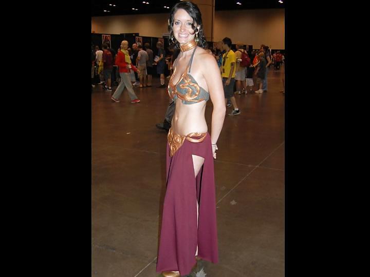 Star Wars Slave Leia Dressed and Undressed Gallery 1 #37388535