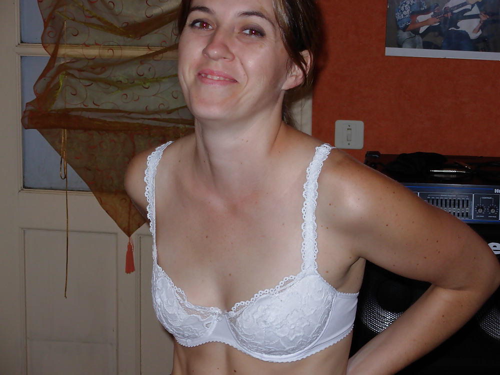 Qui veux se faire pipe salope france lingerie fellation #29879192