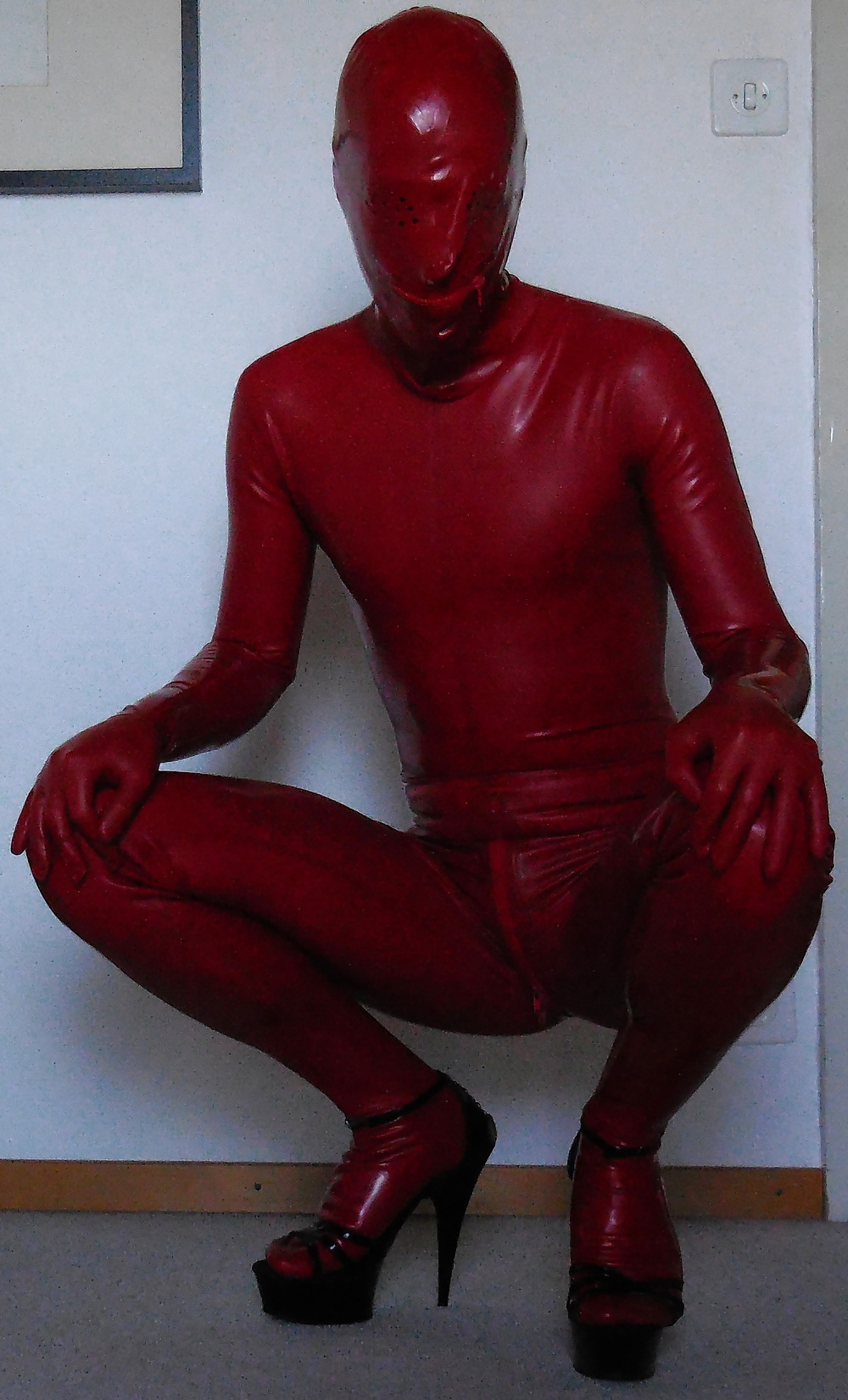 Red latex catsuit #30500432