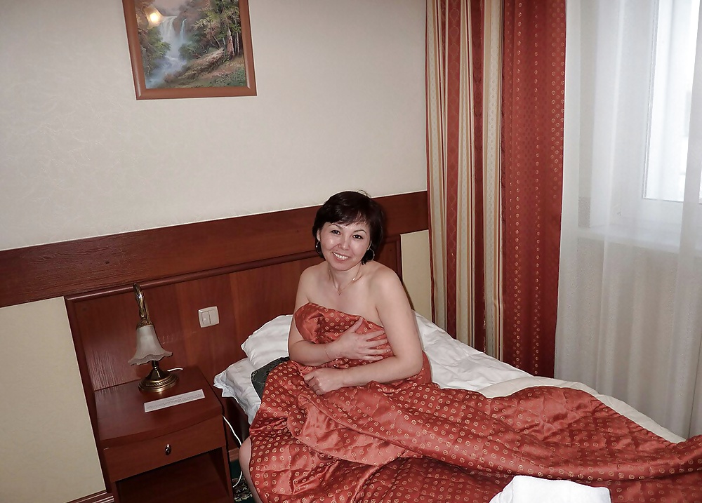 Boss's mature wife - juice Mongolian whore #26853774