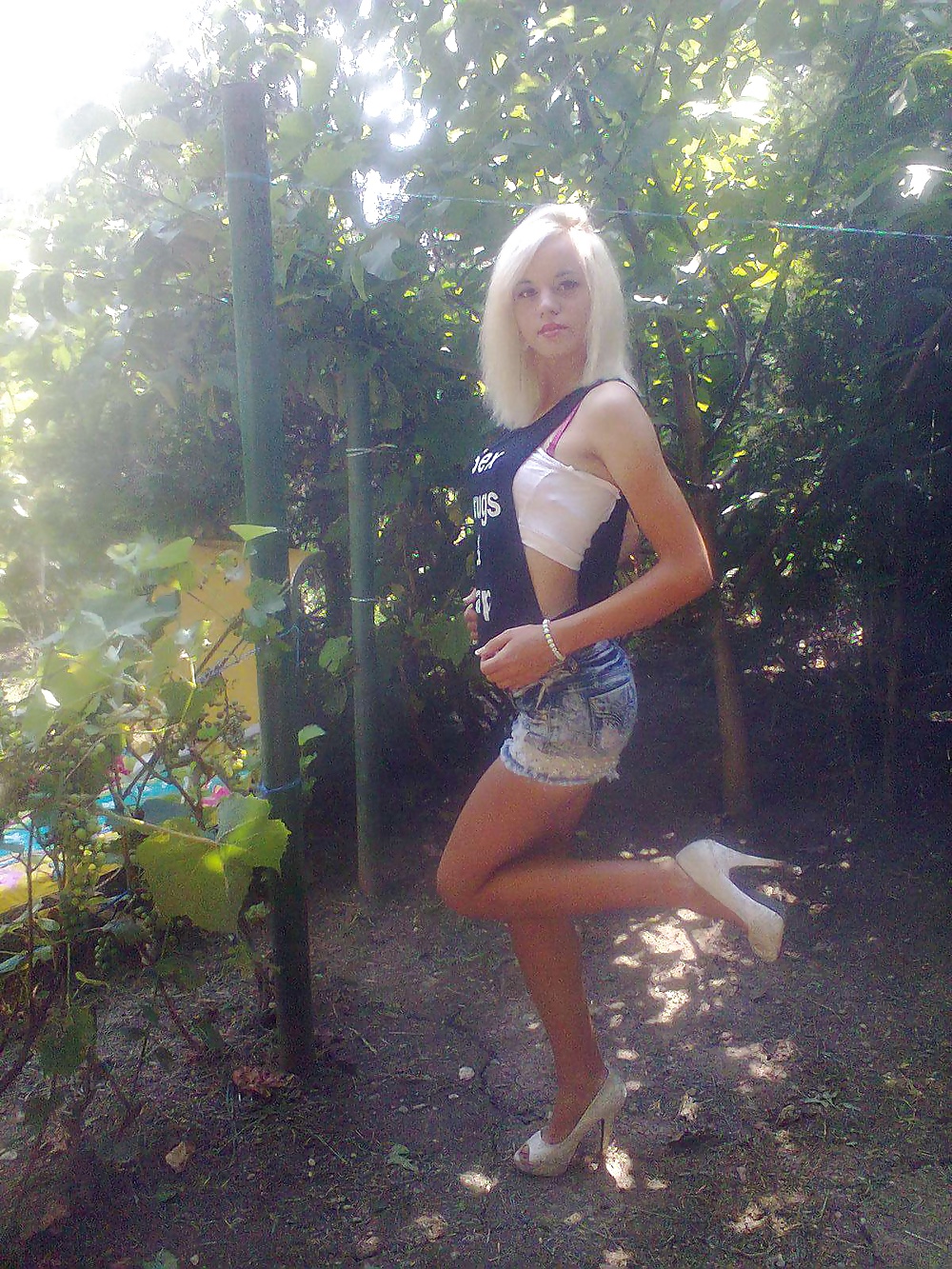 ナディーン2
 #31600255