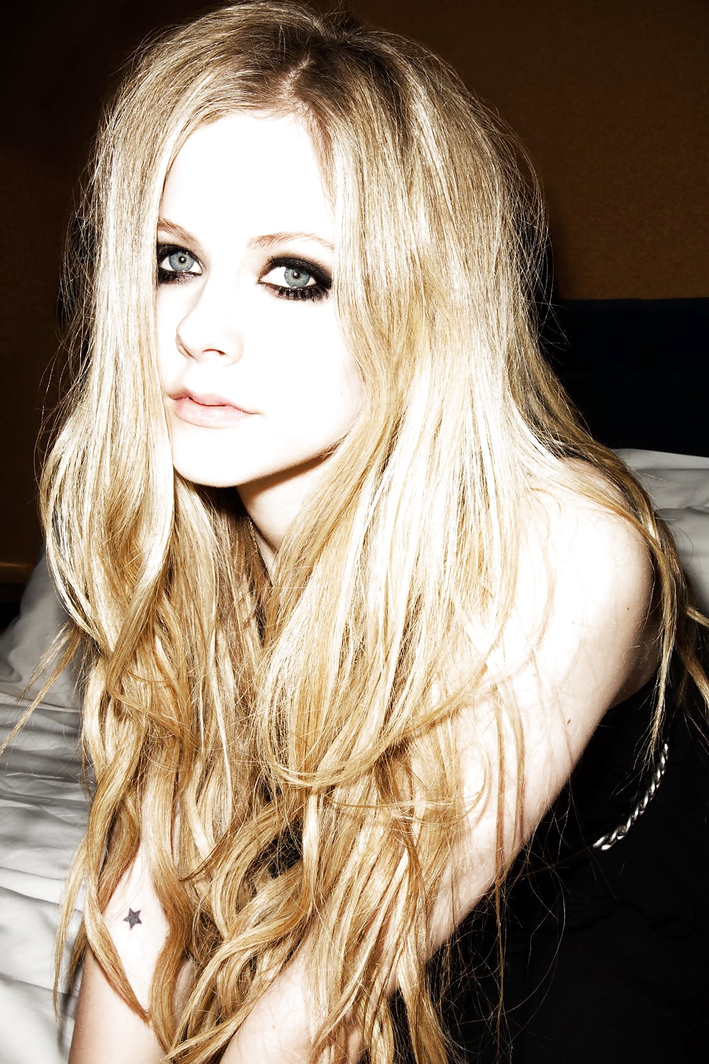 Avril Lavigne HQ Wank #25587661