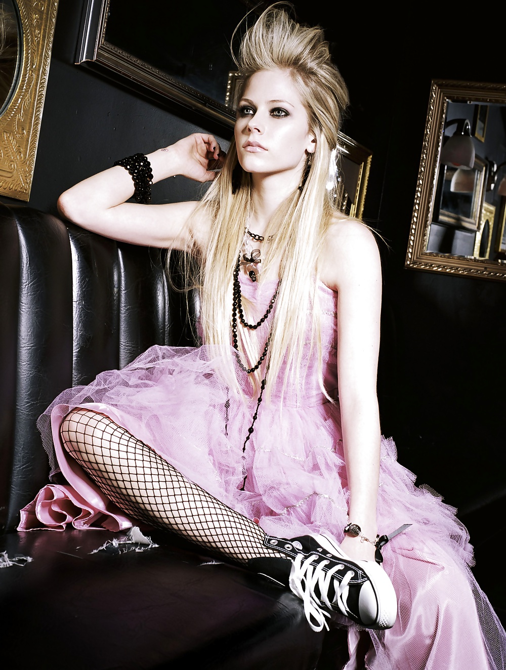 Avril Lavigne HQ Wank #25587865