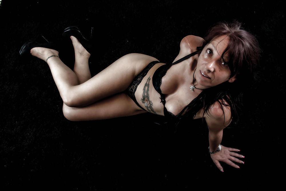 黒いランジェリー
 #28145515