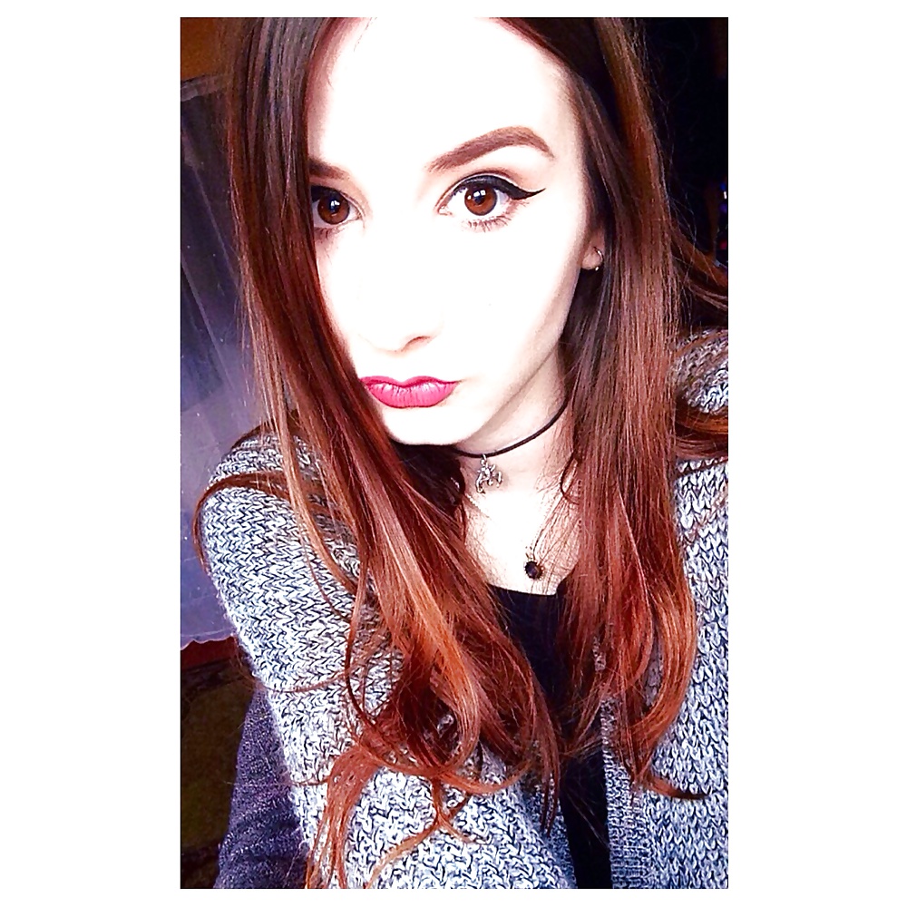 Selfies
 #25893821