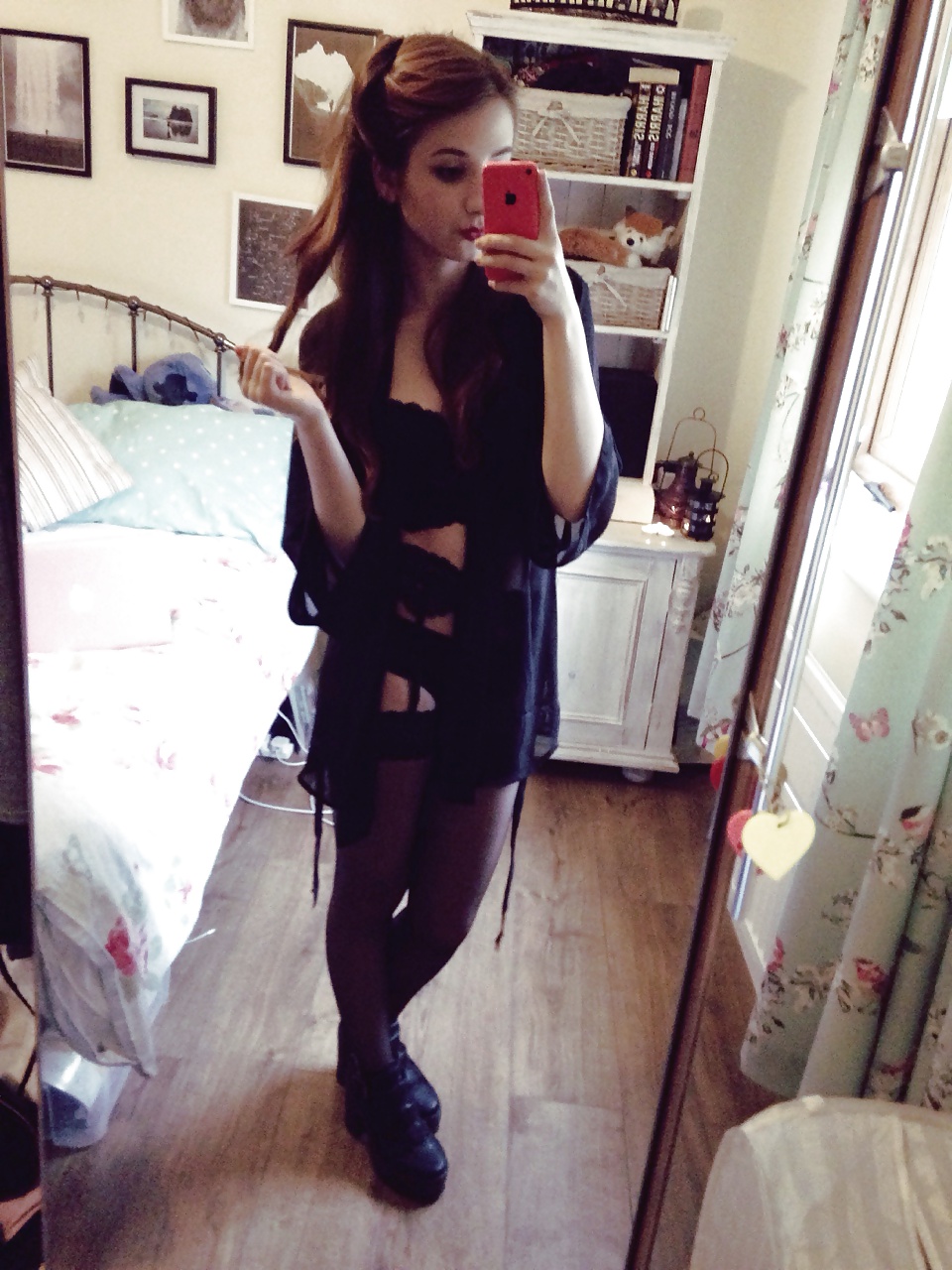 Selfies
 #25893882