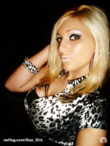 Milkingtime #38648117