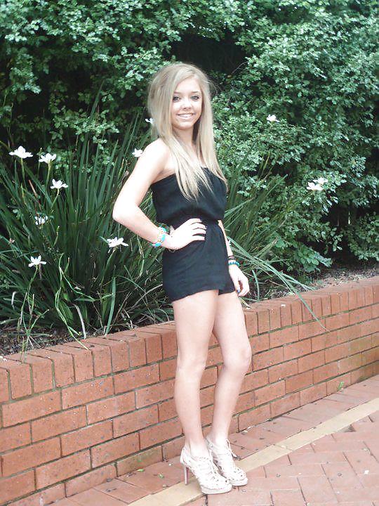 Pequeño yo
 #37680992