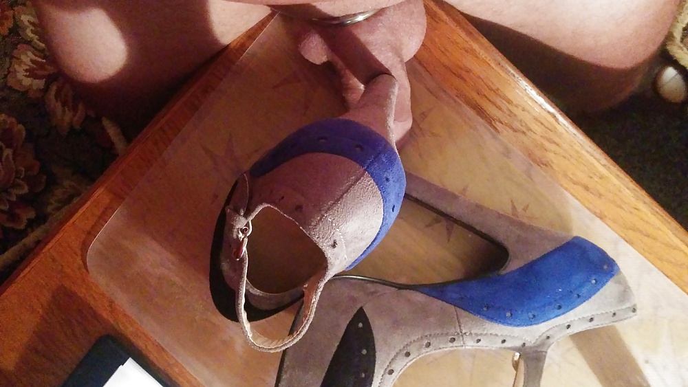 友達の女友達のパンプス、ハイヒールの靴、ザーメンショット
 #29409834