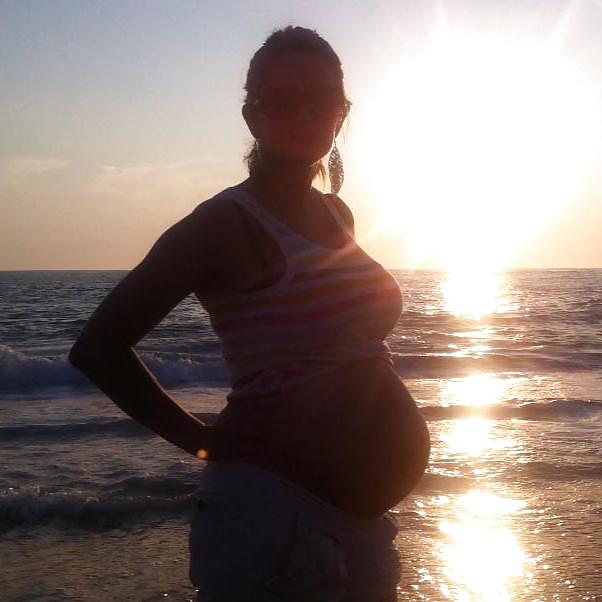 Sabrina enceinte
 #23597337